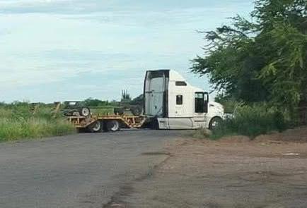 Enfrentamientos y bloqueos paralizan carretera La Cruz