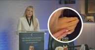 Erika, esposa de Charlie Kirk, despide al activista en impactante VIDEO de ataúd abierto