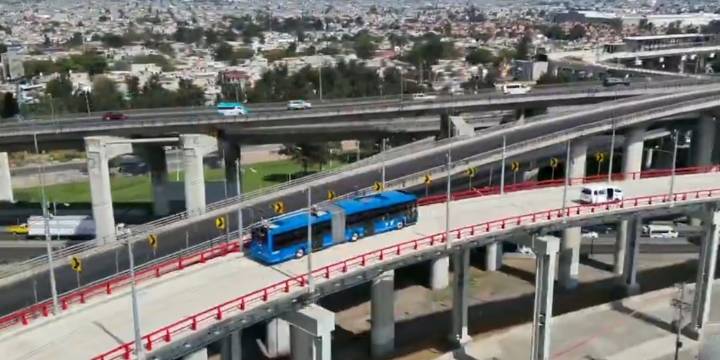Línea 10 del Trolebús: autoridades evalúan daños en el viaducto elevado en Santa Marta tras explosión en La Concordia