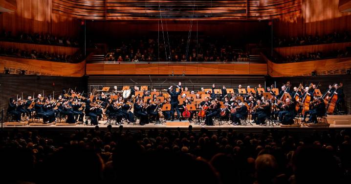 Review: Now music director designate, Dudamel opens the New York Philharmonic's fall season