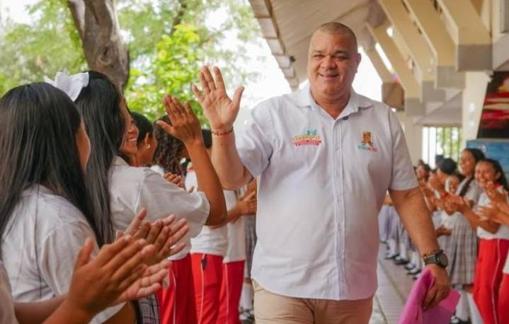 Rector de UniGuajira denuncia persecución y presiones indebidas ante la Fiscalía