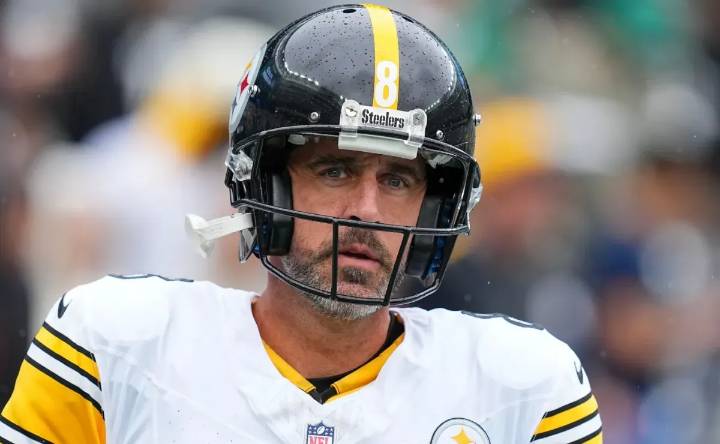 Video: Aaron Rodgers booed by Jets fans in return to MetLife Stadium with Steelers