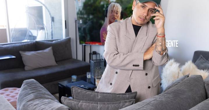 Kennys Palacios revela el lujoso regalo que le hizo Karina Jelinek y muestra cuál es la sorprendente colección con la que "invade" cada ambiente de su casa