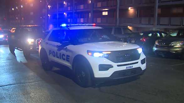 Court docs: Man charged after SWAT standoff at apartment complex in East Price Hill