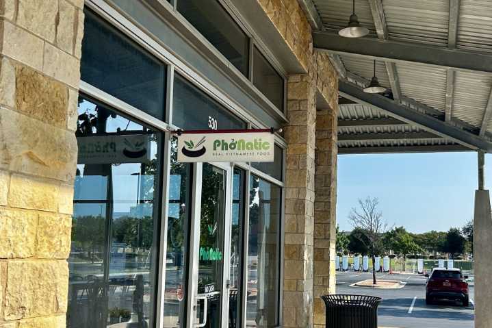 PhoNatic Vietnamese restaurant closing Cedar Park, Round ...