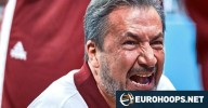 Banchi complains about roster restrictions in FIBA tournaments: “Shit can happen”
