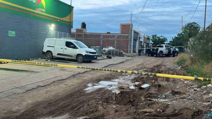 Durante asalto hieren de gravedad a un hombre con un arma blanca en Villas del Manantial, en Culiacán