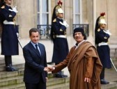 Francia: condenan a expresidente Sarkozy a cinco años de prisión