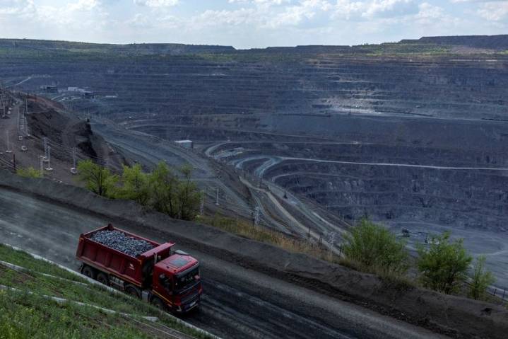 Ukraine, US to scout for minerals deal investment projects