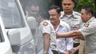 Los jueces ordenan el ingreso en prisión del exprimer ministro Thaksin Shinawatra