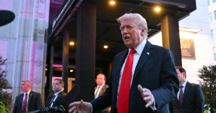Trump Gets Called Hitler on First Ever D.C. Restaurant Trip