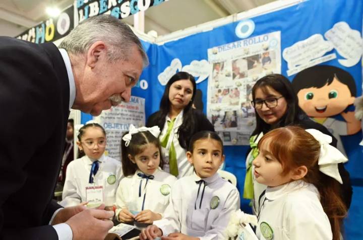 El jefe de Gabinete destacó el talento y la creatividad de los estudiantes que participan de la XXII Feria de Ciencia y Tecnología