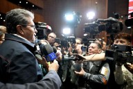 Complicado, pero hay voluntad para comparecencias de secretarios: Monreal