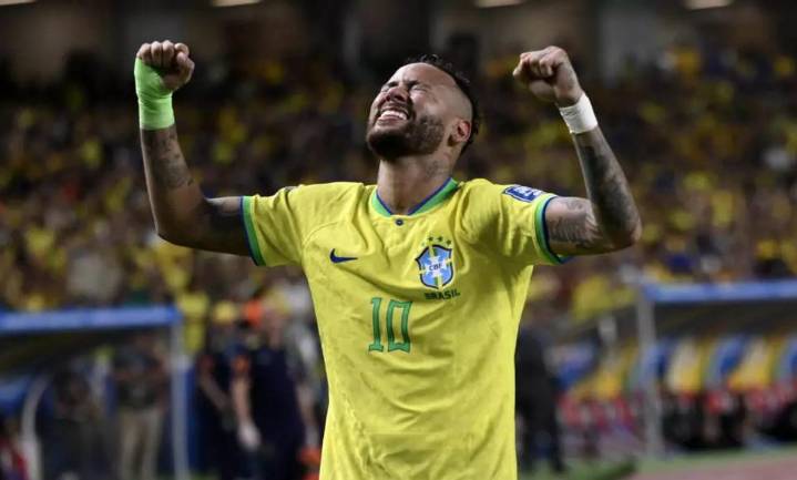 "Estamos evaluando cada día la condición física" de Neymar, dice Ancelotti