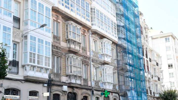 Una de las 'casas joya' de la plaza de Lugo de A Coruña se prepara para su reforma