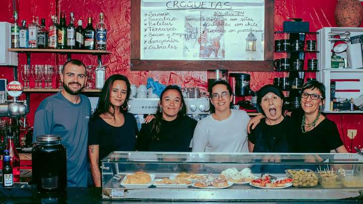 El bar más popular de la Magdalena cambia de dueños: "Ha sido maravilloso"