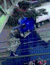 TRÁILER SE IMPACTÓ CONTRA ÁRBOLES Y DERRAMÓ DISEL SOBRE LA GUSTAVO BAZ; TLALNEPANTLA