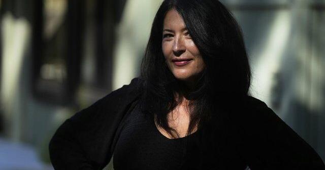 Former poet laureate Ada Limón says artists must band together during 'dangerous times'