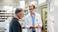 Trabajo en farmacias: se requieren regentes y técnicos farmacéuticos
