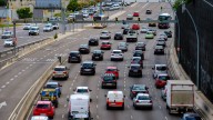 Tráfico trabaja en una modificación normativa que afectará a la conducción en autopistas y autovías