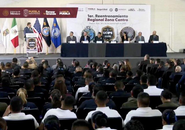 Inicia reentrenamiento de la Policía de Puebla por parte del FBI y otras agencias