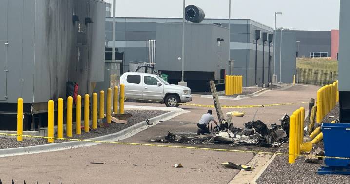 Investigators say engine stopped in flight before fatal aircraft crash in Colorado