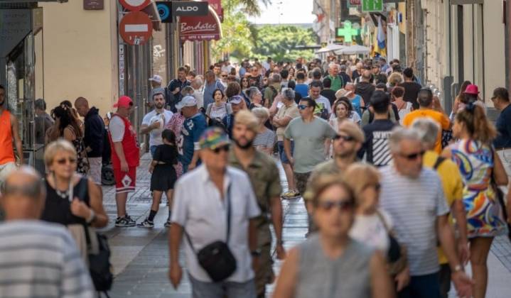 Canarias pulveriza su récord con 9 millones de turistas extranjeros