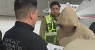 Hernán Bermúdez Requena aterriza en el Aeropuerto de Toluca; alistan traslado a ‘El Altiplano’