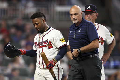 Ozzie Albies sufre fractura en la mano izquierda en el juego de los Bravos ante los Nacionales
