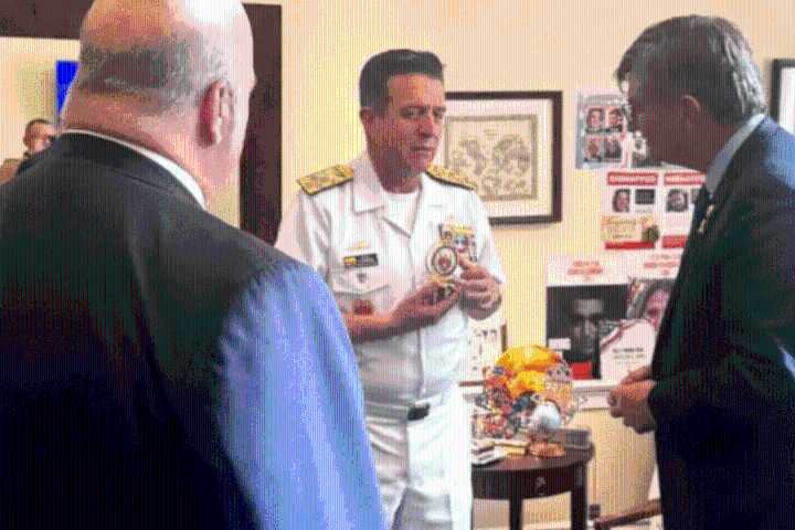 Comandante de las Fuerzas Militares gestiona en Washington certificación antidrogas para Colombia