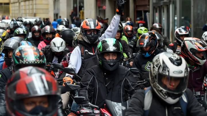 Así impactaría la reforma tributaria a los motociclistas en Colombia