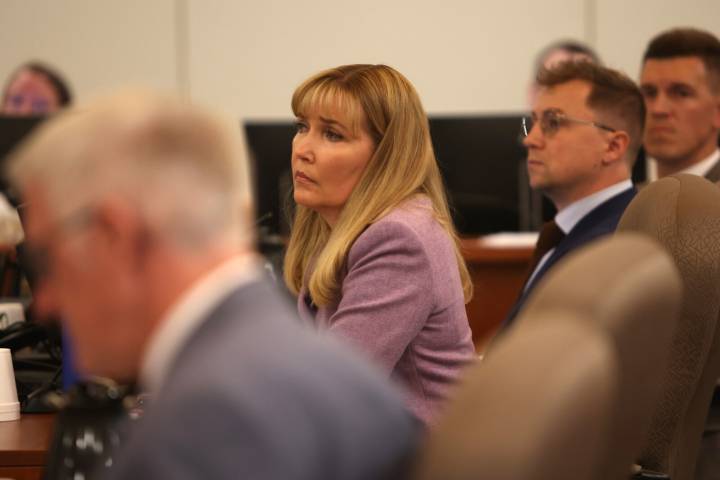 Sentencing hearing for former Minnesota senator delayed