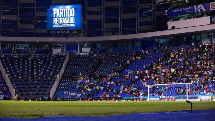Tormenta eléctrica obliga a reprogramar el Puebla vs Chivas