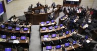 CNE habilita a senadores de Cambio Radical para votar elección en la Corte Constitucional