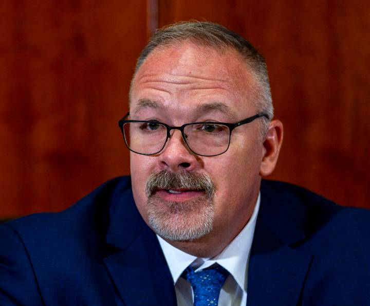 Retired police officer Keith Hanoff running for Dina Titus’ House seat 