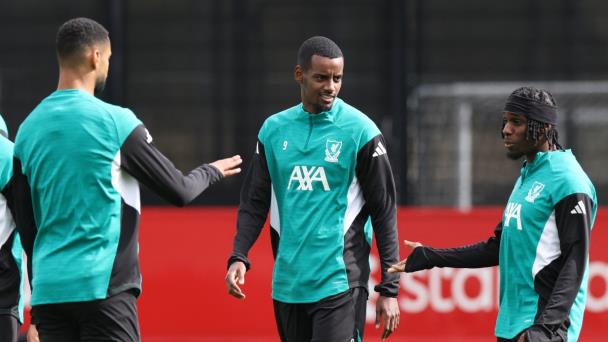Isak podría debutar con el Liverpool contra el Atlético en Champions