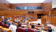 Las Cortes exigen al Gobierno retirar el proyecto de ley de quita de la deuda que “no condona nada”