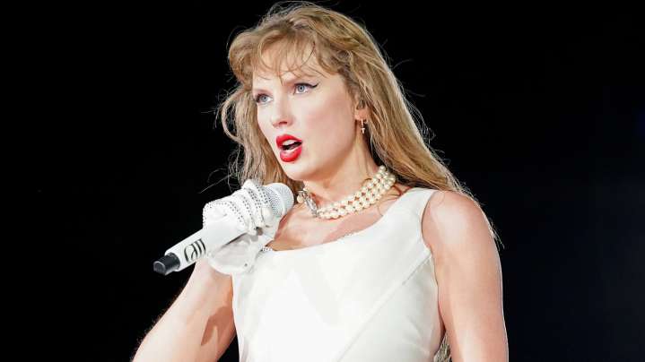 Taylor Swift's Inappropriate Wedding Outfit Had People Talking For The Wrong Reasons