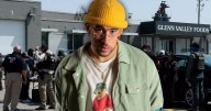 Bad Bunny revela que no dará conciertos en EEUU por temor a que sus fanáticos sean detenidos por inmigración: “El mald*** ICE”