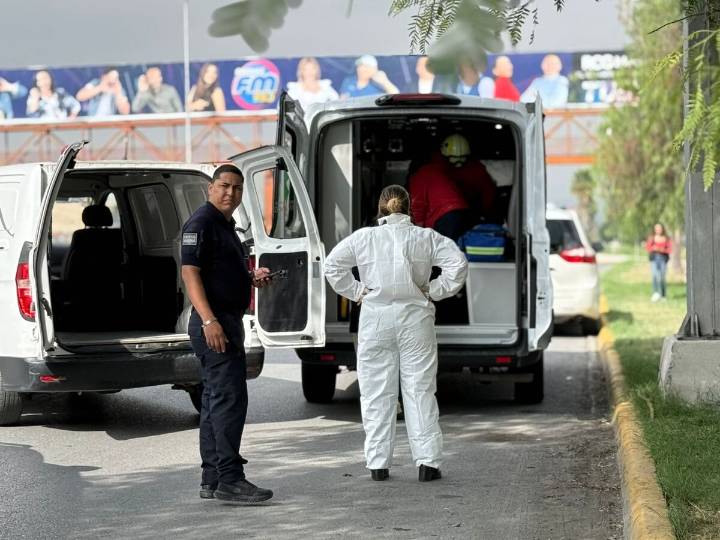 Muere joven de 23 años en ambulancia mientras era trasladada a un hospital de Saltillo; presuntamente sufrió infarto