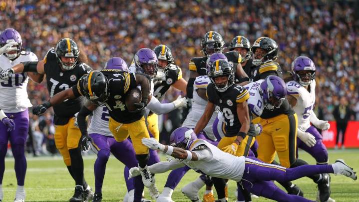 Steelers hold on for 24-21 win over Vikings in NFL's first regular
