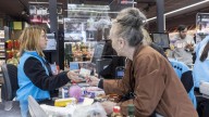 La vuelta al cole y la operación despensa elevan un 13% el gasto de los españoles en septiembre