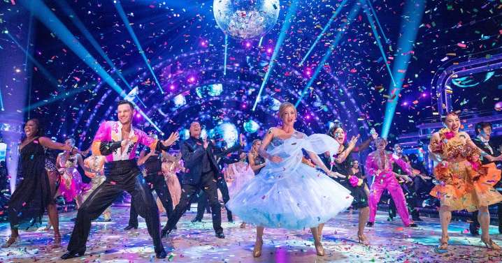 Strictly Come Dancing - what time it's on tonight, new celebrity line