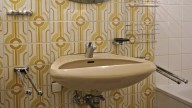 The 1970s Bathroom Trend We Wish Would Return