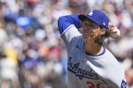 Hernández’s 4 hits helps Dodgers to 10-2 win, drops Giants 1 1/2 games back for last NL wild card – Winnipeg Free Press