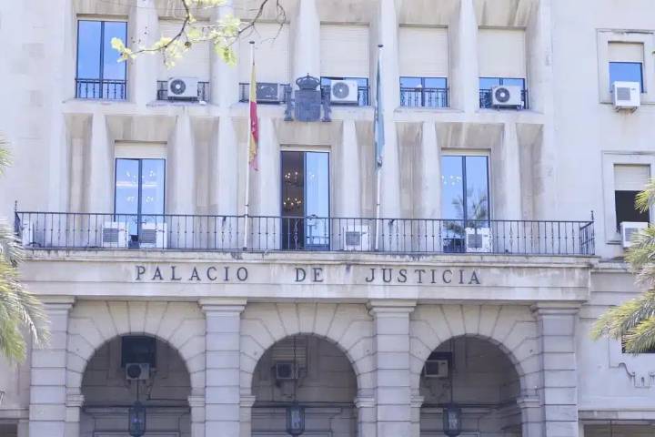La Audiencia absuelve a dos acusados en la pieza Siemens Metering del caso ERE