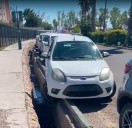 El insólito estacionamiento de un conductor cerca del Mendoza Shopping que fue viral