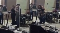 Video: Maestro se desploma y muere mientras cantaba 'A mi manera'