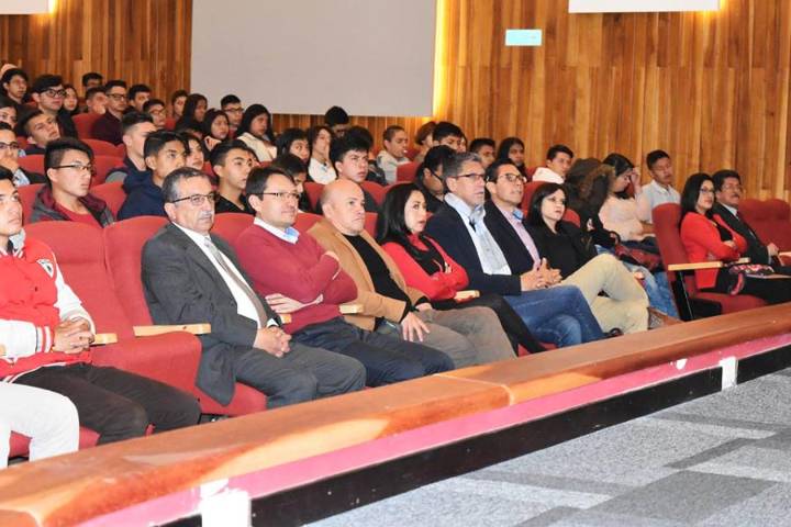 Bienvenida institucional a estudiantes de Primer Semestre B 2018