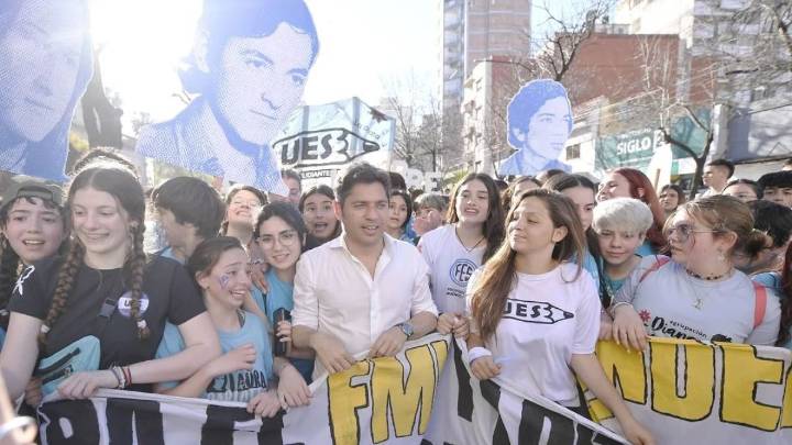 Kicillof participó de la marcha por el 49° aniversario de la Noche de los Lápices